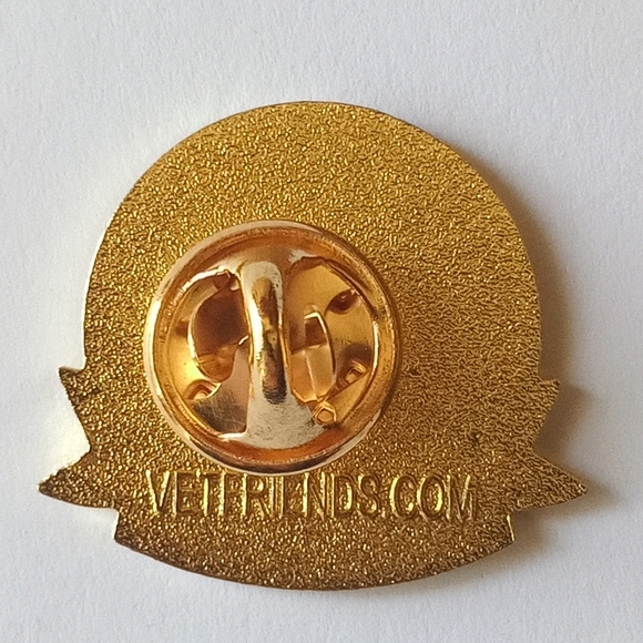 United States Army Veteran Bald Eagle Enamel Lapel Pin USA Military Soldier Pin - Picture 2 of 6